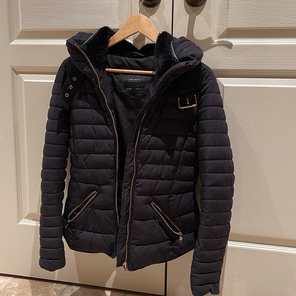 Zara Puffer Coat - Picture 1 of 2
